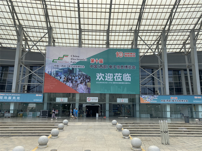 09dcd6e3-6e09-4c30-92c3-f359f7014eb9